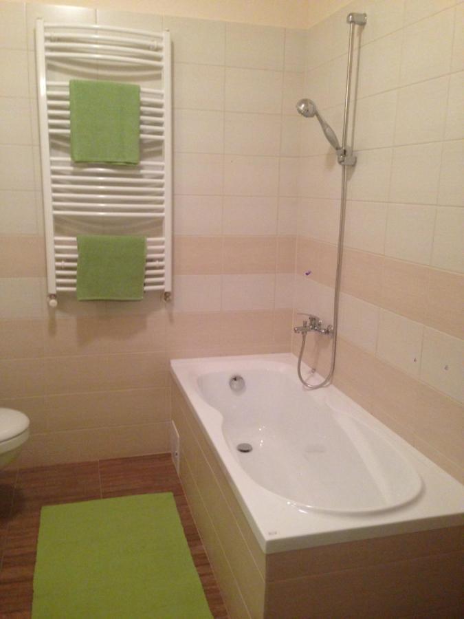 Aqua Apartmanok Pécs Eksteriør bilde