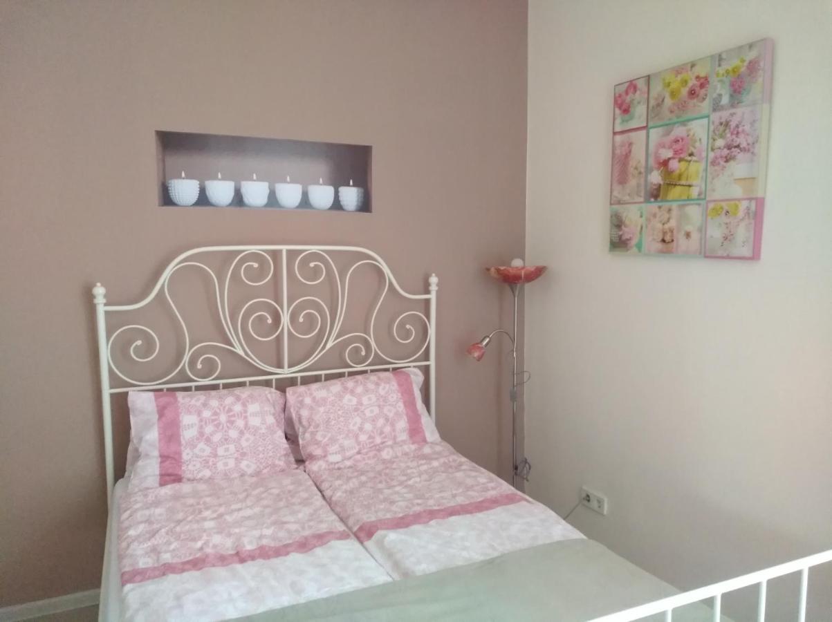 Aqua Apartmanok Pécs Eksteriør bilde