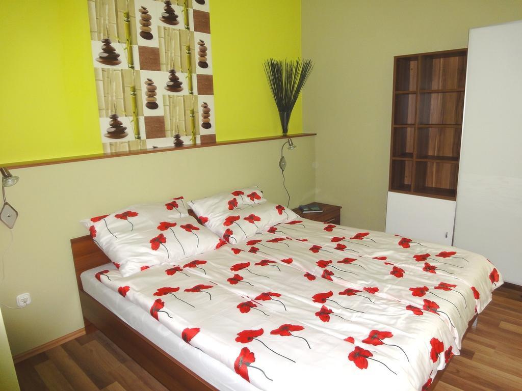 Aqua Apartmanok Pécs Eksteriør bilde